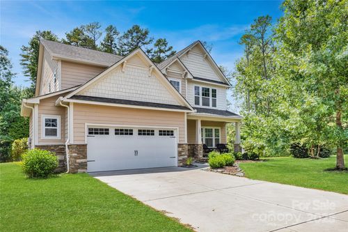 1227 Clover Ln, Matthews, NC, 28104-6119 | Card Image