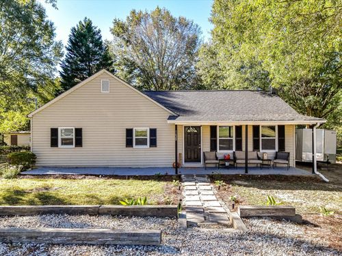 1620 Blueberry St, Mount Pleasant, NC, 28124-7805 | Card Image