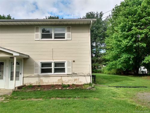 10 Elm St, Deer Park, NY, 11729-3605 | Card Image