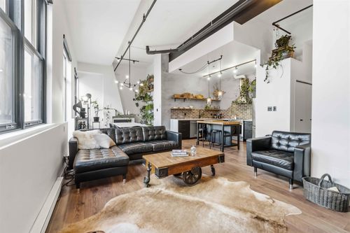 317-549 Columbia St, New Westminster, BC, V3L1B3 | Card Image