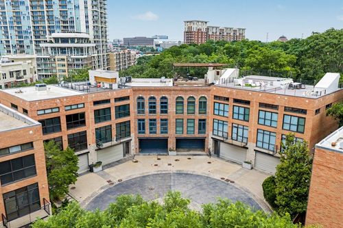 2927 Magnolia Hill Ct, Dallas, TX, 75201-1680 | Card Image