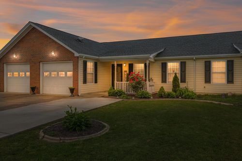 548 Flagstone Dr, Rossville, GA, 30741-8387 | Card Image
