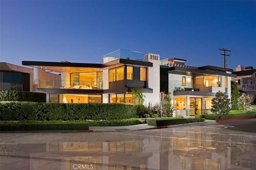 2928 Ocean Blvd, Corona del Mar, CA, 92625-3233 | Card Image