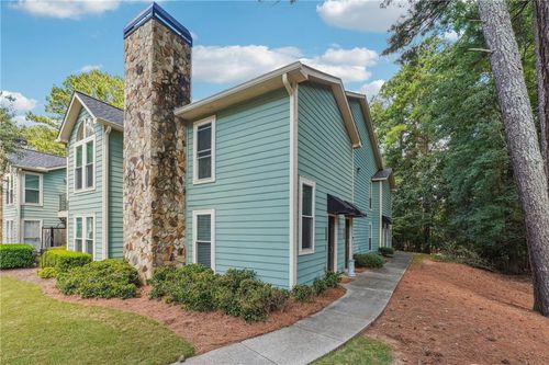 4105 Canyon Point Cir, Roswell, GA, 30076-5112 | Card Image