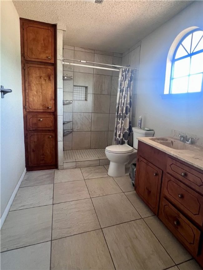 806 Dakota St, House other with 4 bedrooms, 3 bathrooms and 4 parking in Robstown TX | Image 29