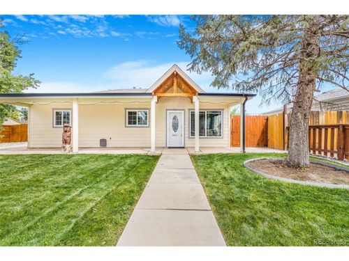 884 Vaughn St, Aurora, CO, 80011-6668 | Card Image