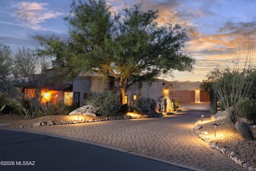 14153 N Blazing Canyon Pl, Oro Valley, AZ, 85755-8591 | Card Image