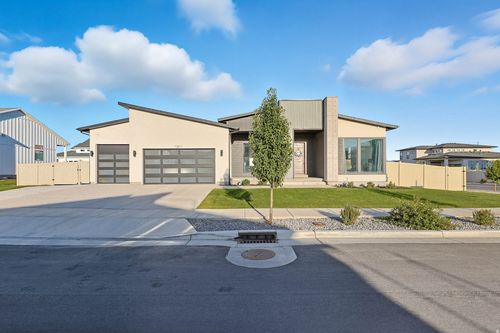 12211 S Juniper Flat Cv, Herriman, UT, 84096-2762 | Card Image