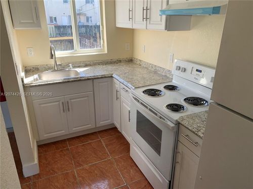414-414 Nw 84th Terrace, Miami, FL, 33150 | Card Image