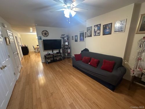 128 William St, Newburgh, NY, 12550-5904 | Card Image