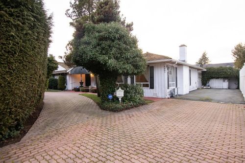 4631 Garry St, Delta, BC, V4K2T2 | Card Image