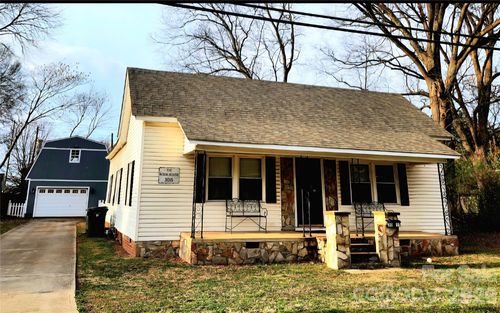 3015 Yadkin Ave, Charlotte, NC, 28205-1023 | Card Image