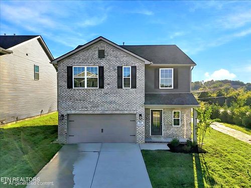 105 Clover Meadow Ln, Maryville, TN, 37801-9545 | Card Image