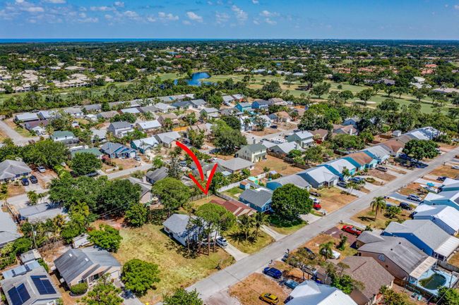 5855 Se Mitzi Ln, House other with 2 bedrooms, 2 bathrooms and null parking in Stuart FL | Image 41