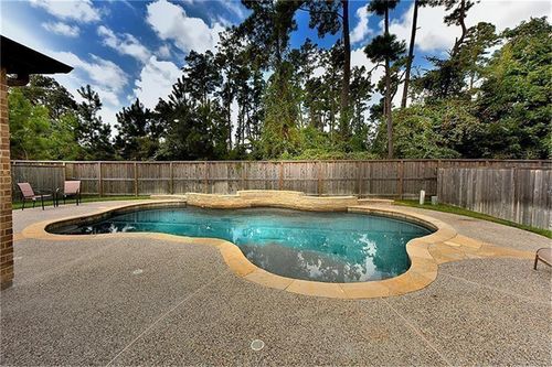126 Hearthshire Cir, The Woodlands, TX, 77354-3502 | Card Image