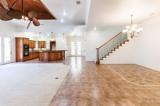 10003 Savannah Ave, House other with 4 bedrooms, 5 bathrooms and null parking in Lubbock TX | Image 9