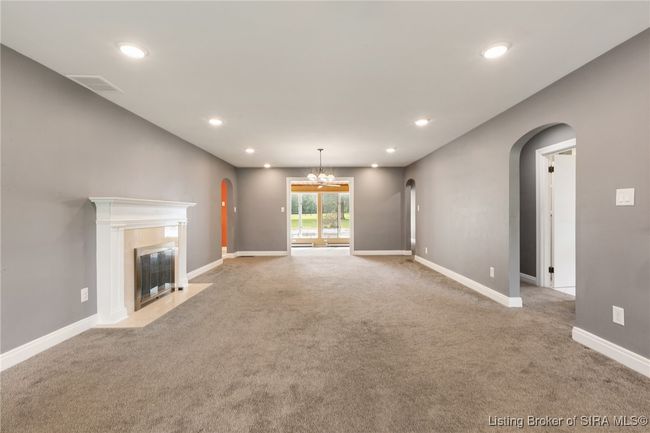 1407 Slate Run Rd, Home with 3 bedrooms, 3 bathrooms and null parking in New Albany IN | Image 21