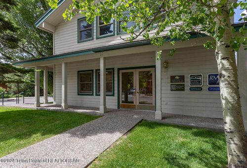 480 S Cache St, Jackson, WY, 83001-8222 | Card Image