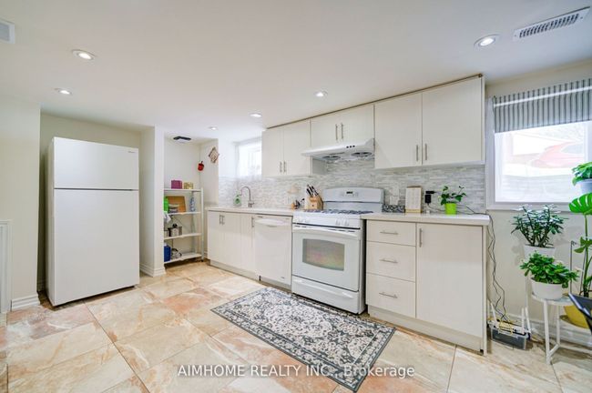 221 St Lawrence St, House other with 4 bedrooms, 3 bathrooms and 3 parking in Whitby ON | Image 32