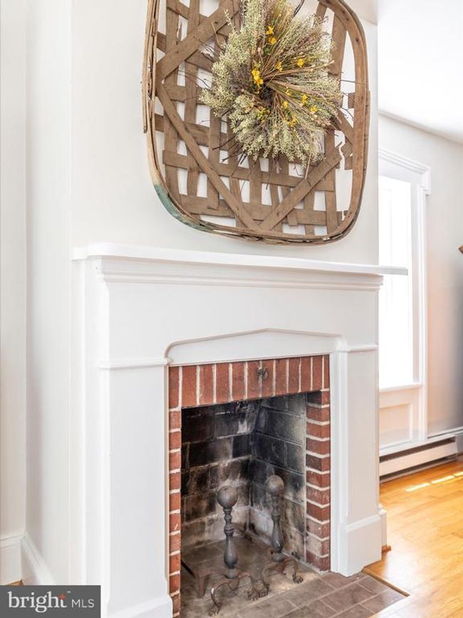 9314 Pear Ln, House other with 4 bedrooms, 3 bathrooms and null parking in FREDERICK MD | Image 8