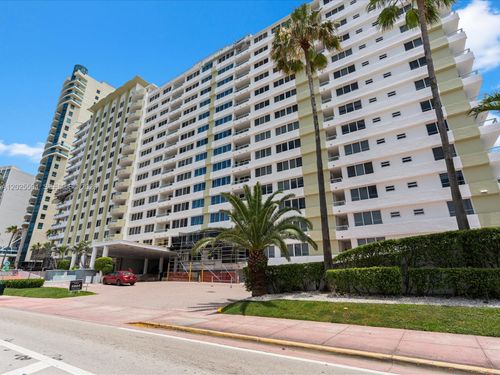 222-5005 Collins Ave, Miami Beach, FL, 33140-2735 | Card Image
