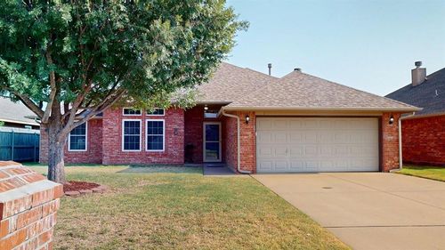 805 Canyon Drive, Yukon, OK, 73099 | Card Image