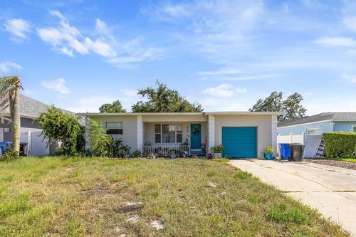 828 50th Ave S, ST PETERSBURG, FL, 33705-4940 | Card Image
