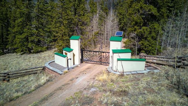 1441 Forest Road 507 1 A, House other with 3 bedrooms, 2 bathrooms and 2 parking in Creede CO | Image 5