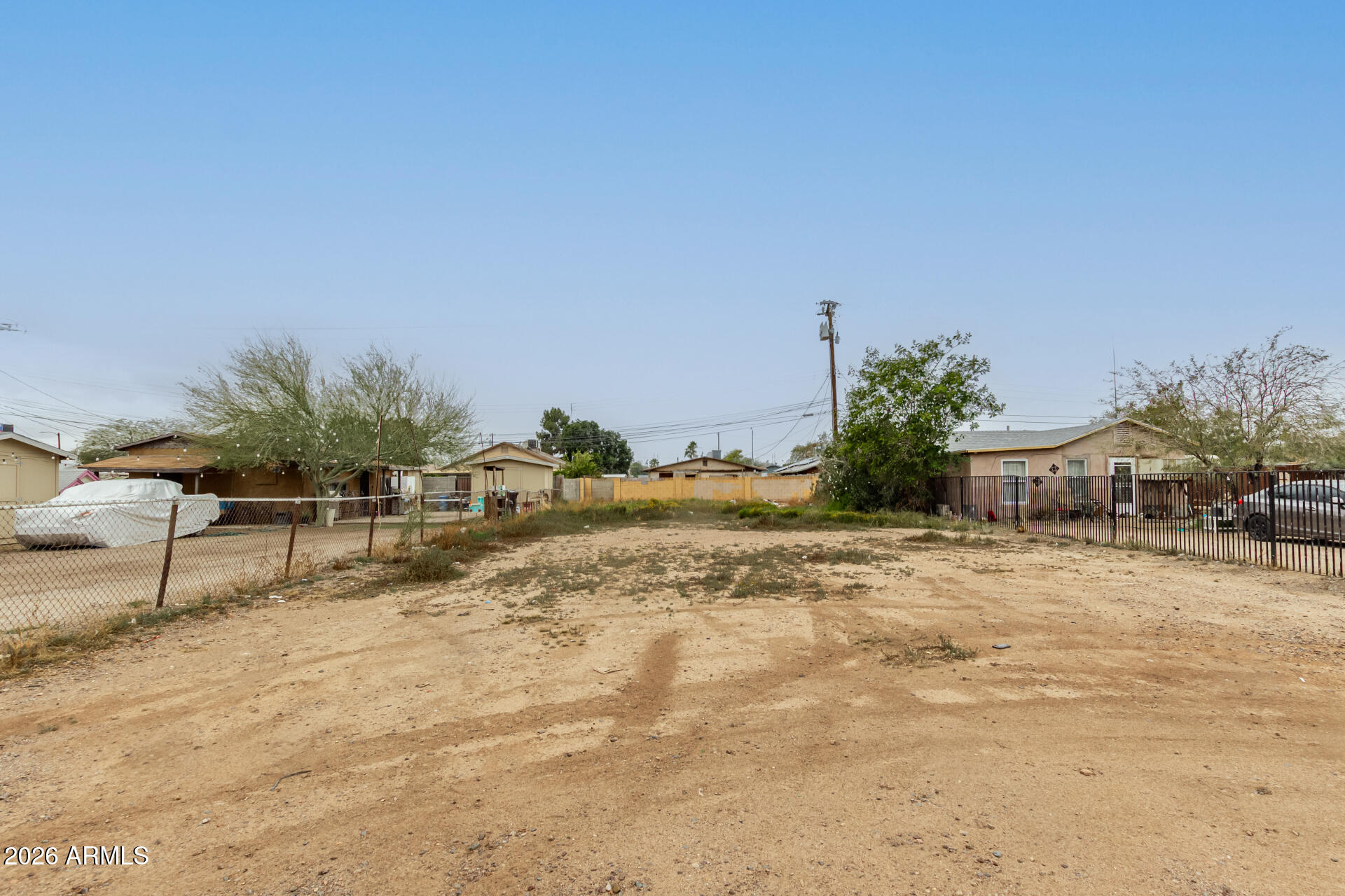 Land in Phoenix 4