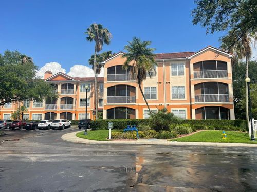 apt-1218-5000 Culbreath Key Way, TAMPA, FL, 33611-3054 | Card Image
