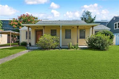 1027 Lillian Street, House other with 3 bedrooms, 2 bathrooms and null parking in Metairie LA | Image 1