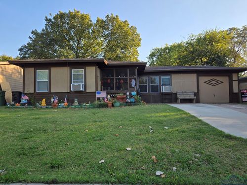 1702 Ida St, Arlington, TX, 76010-7535 | Card Image