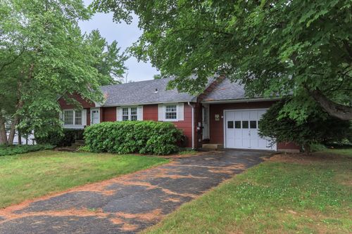 13 Anthony Drive, Laconia, NH, 03246 | Card Image