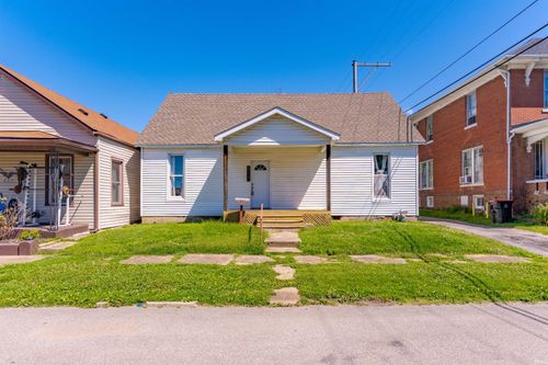 221 W 8th St, Mount Vernon, IN, 47620-1442 | Card Image