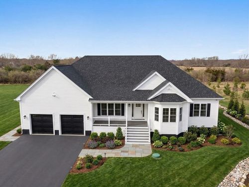 208 Rockland St, Dartmouth, MA, 02748-2331 | Card Image