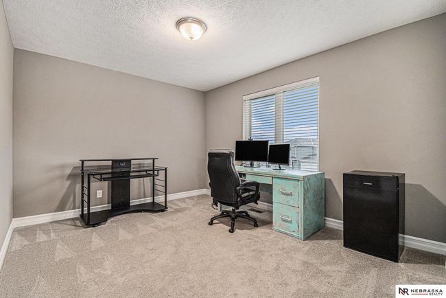 18514 Olive Cir, House other with 4 bedrooms, 4 bathrooms and 3 parking in Omaha NE | Image 25