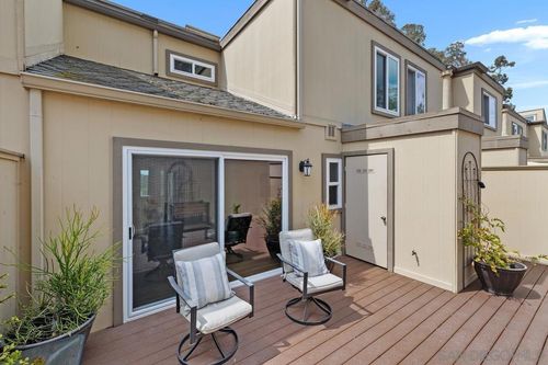 10545 Caminito Memosac, San Diego, CA, 92131-1705 | Card Image