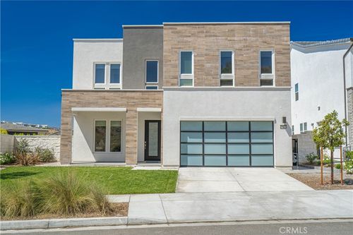 27871 Screenplay Pl, Valencia, CA, 91381-2011 | Card Image