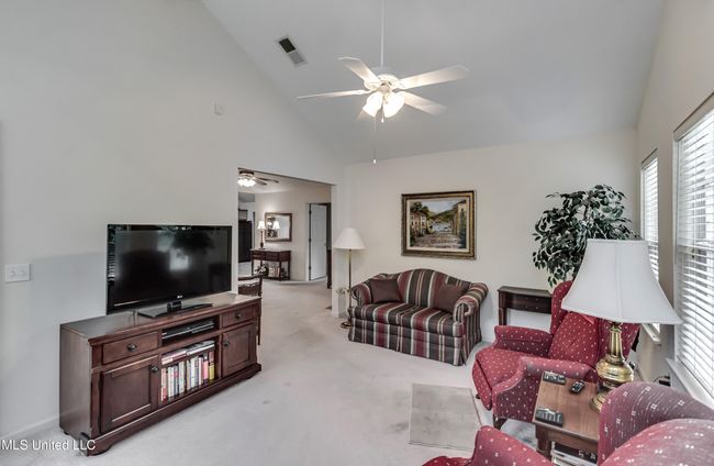 804 Charmant-40 | Image 15