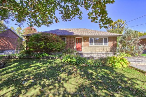 52 Farr Ave, Sharon, ON, L0G1V0 | Card Image