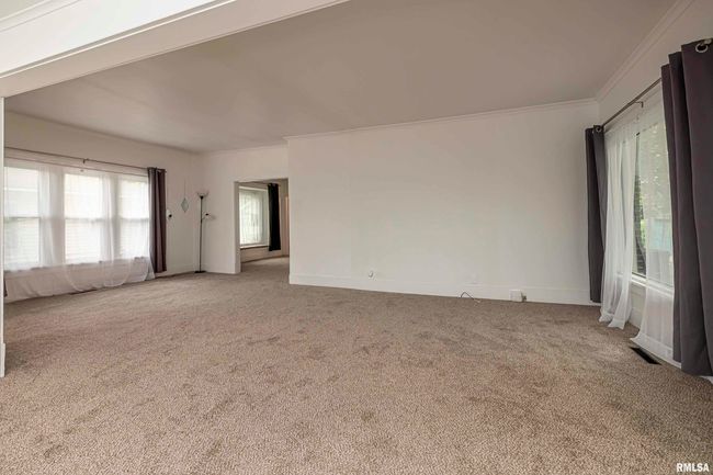 405 E Poplar St, House other with 4 bedrooms, 2 bathrooms and null parking in West Frankfort IL | Image 7