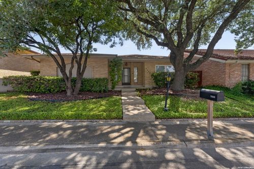 5806 Winterhaven Dr, Windcrest, TX, 78239-2018 | Card Image
