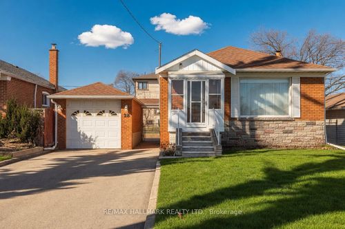 28 Crosland Drive, Scarborough, ON, M1R4M8 | Card Image