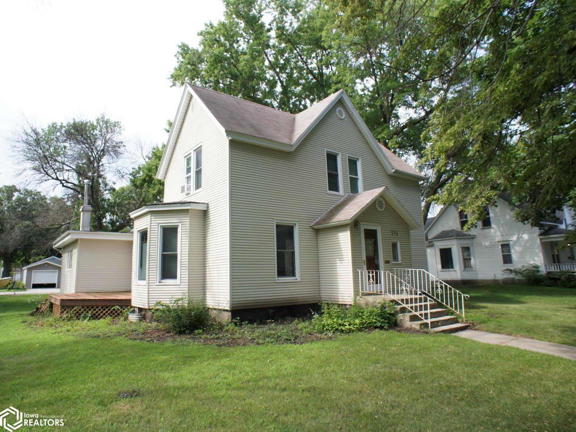 Walnut St, Webster City, IA 50595