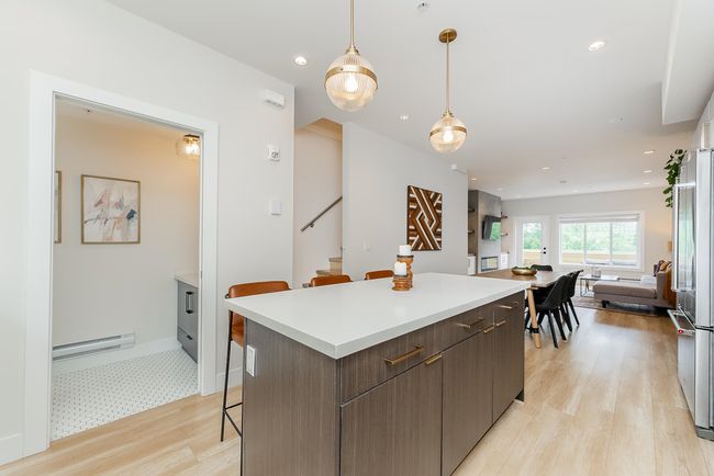 202 - 80 Elgin St, Townhouse with 2 bedrooms, 3 bathrooms and 1 parking in Port Moody BC | Image 7
