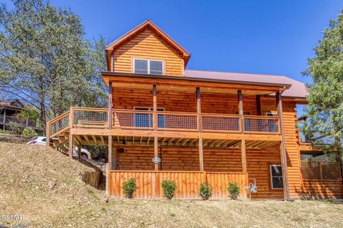 749 Kings Hills Blvd, Pigeon Forge, TN, 37863 | Card Image
