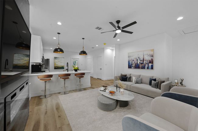5424 Bourquin St, House other with 4 bedrooms, 2 bathrooms and null parking in Dallas TX | Image 5