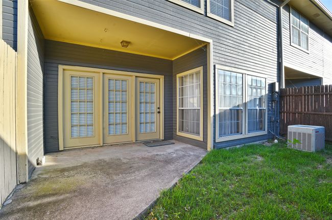 148 Cobblestone Row, House other with 3 bedrooms, 3 bathrooms and null parking in Denton TX | Image 27