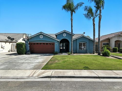 3023 Esperanza Dr, Bakersfield, CA, 93313 | Card Image