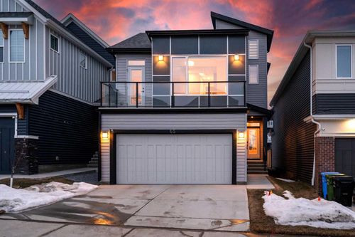 65 Calhoun Crescent Ne, Home with 3 bedrooms, 2 bathrooms and 4 parking in Calgary AB | Card Image
